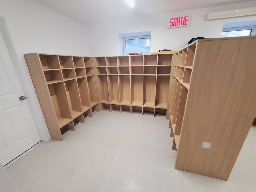 Rangement et mobilier sur mesure dans un commerce